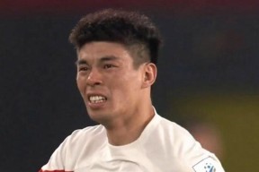 雷竞技入口 -德甲赛前再迎强敌；上海海港迎来里程碑；主帅态度：气氛紧张；赛季目标并未改变的简单介绍